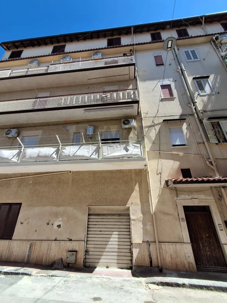 Välivaade - Unfurnished Flat with Balcony in Favara
