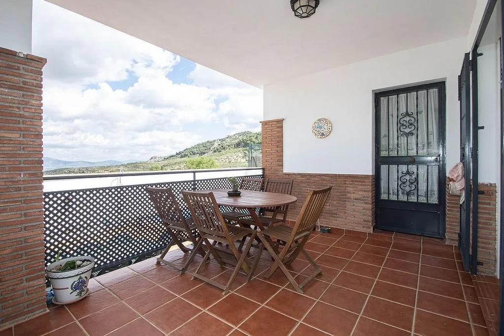 Terrass - Chalet with Pool and Terrace in Nívar