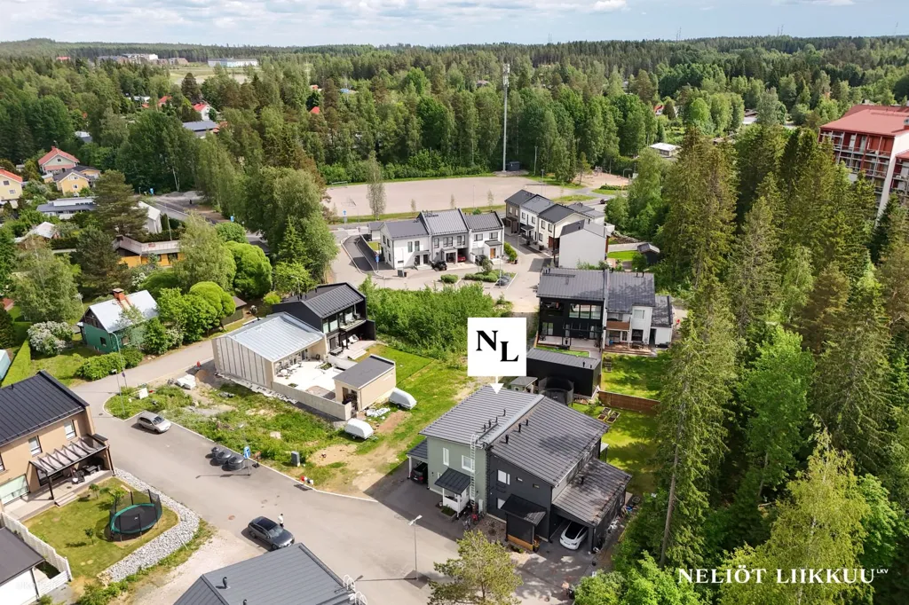 Õhuvaade - Modern House with Sauna and Carport