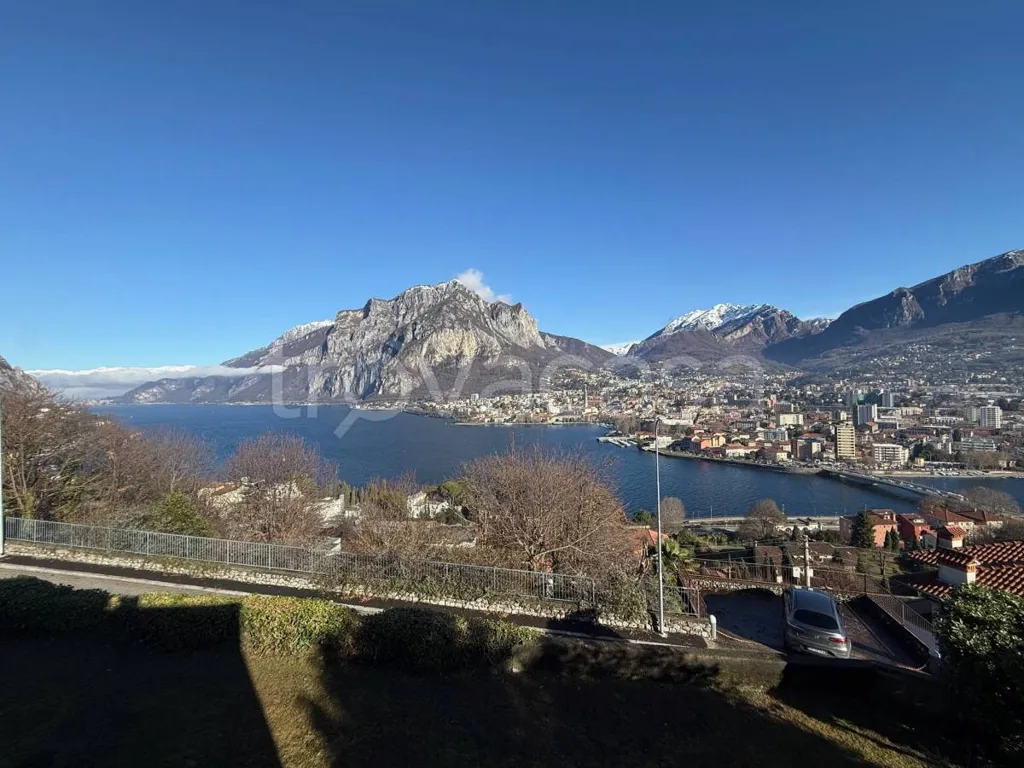 Villa with Lake View in Malgrate