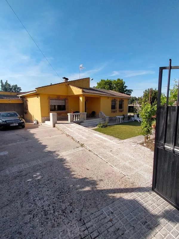 Extérieur - Chalet with Garden in Simancas