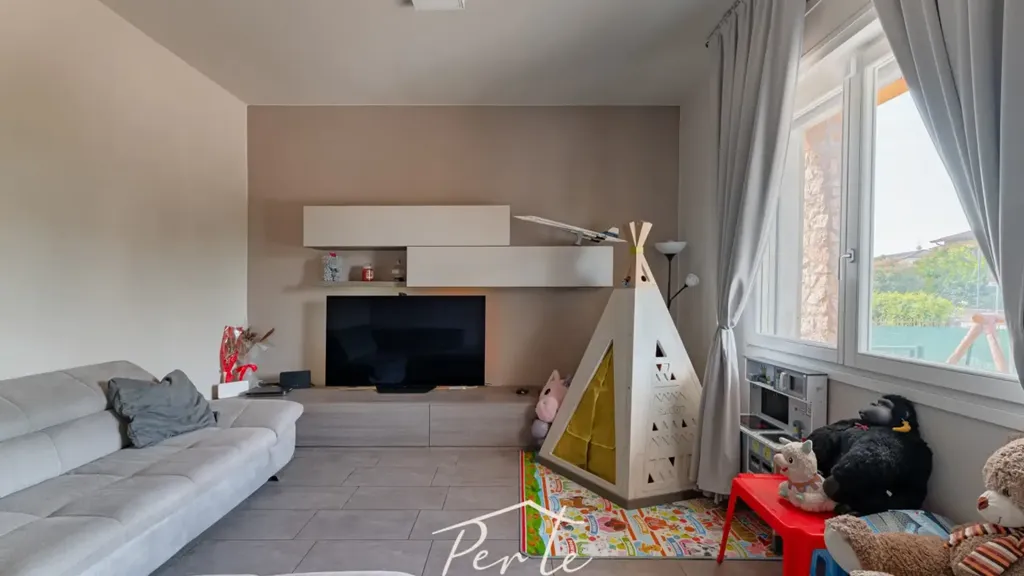 Elutuba - Modern Villa with Garden in Cerese, Borgo Virgilio