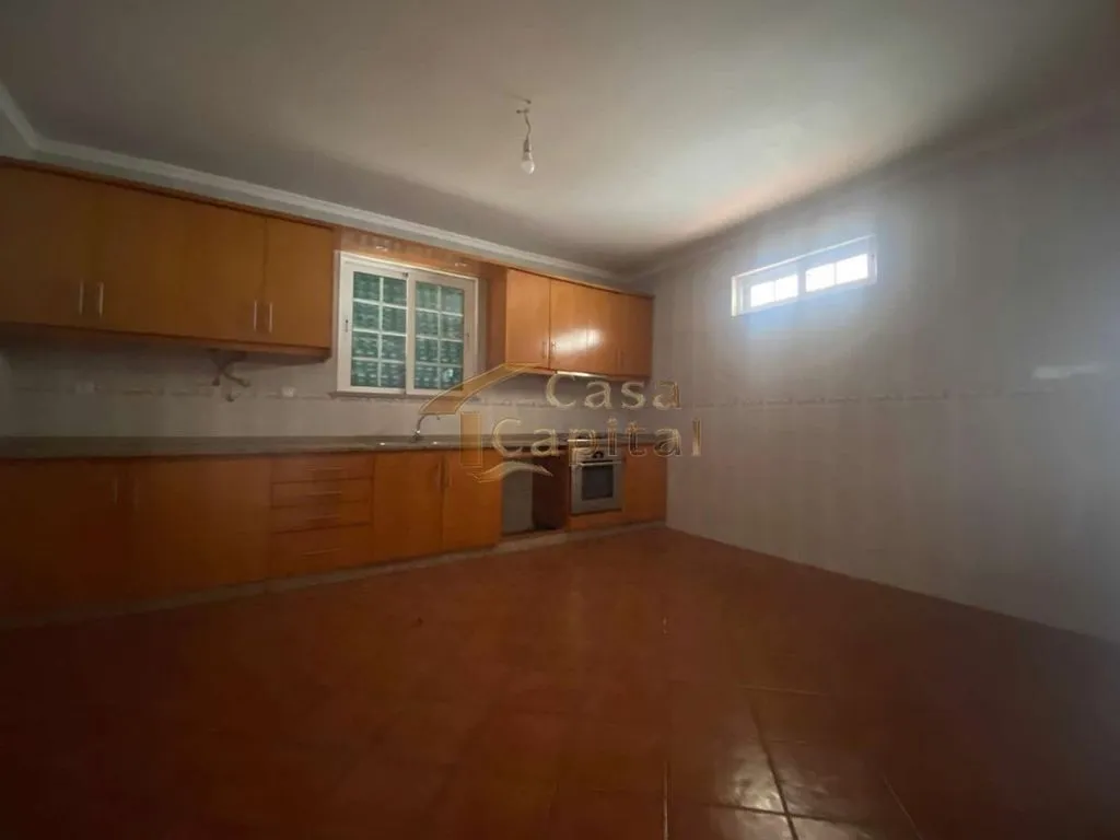 Köök - Luxury House with City Views in Vila Real