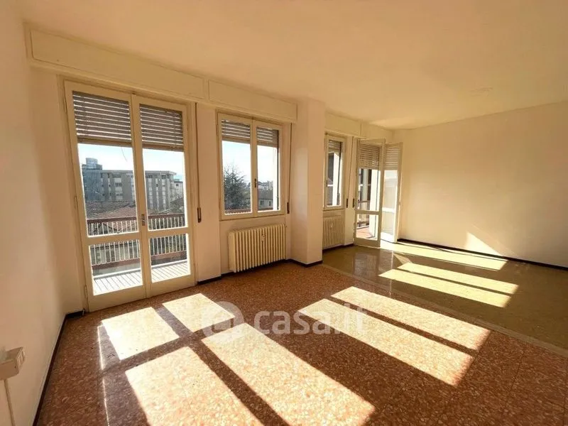 Elutuba - Apartment with Hillside View in Voghera