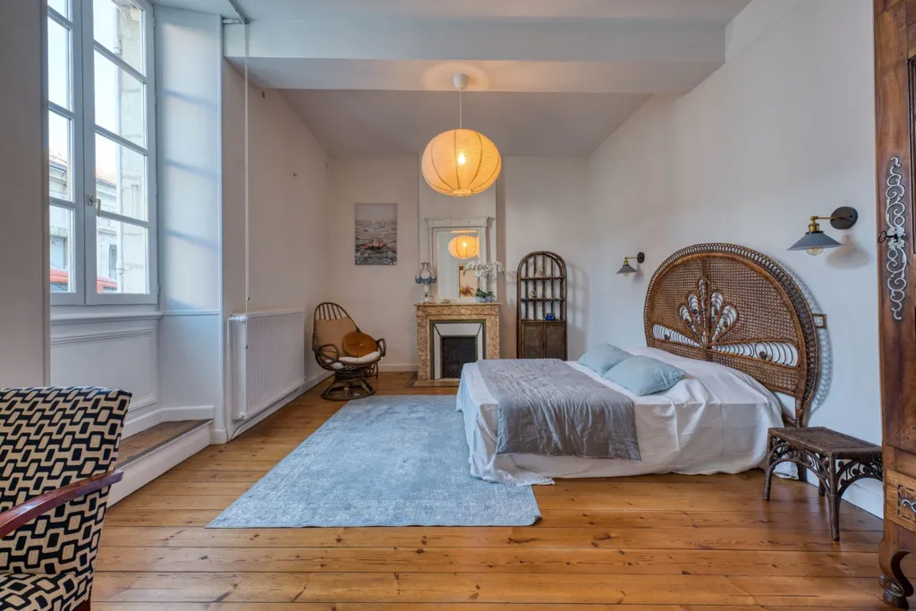 Chambres - Maison de Luxe avec Terrasse à Marennes