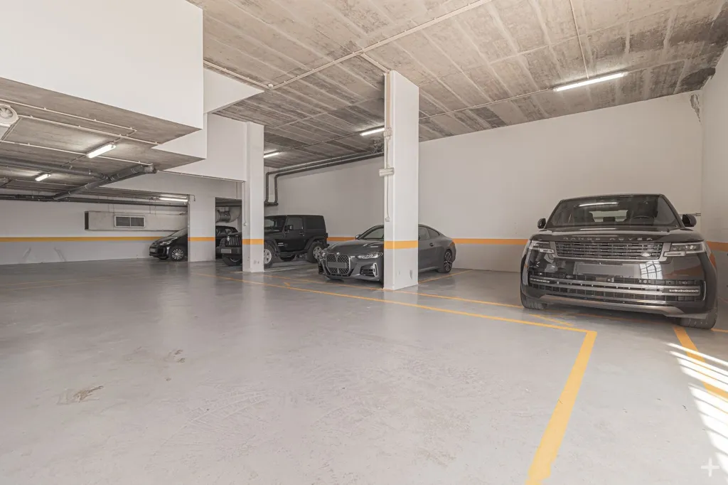 Garage - Duplex Apartment with Tejo View in Lisbon