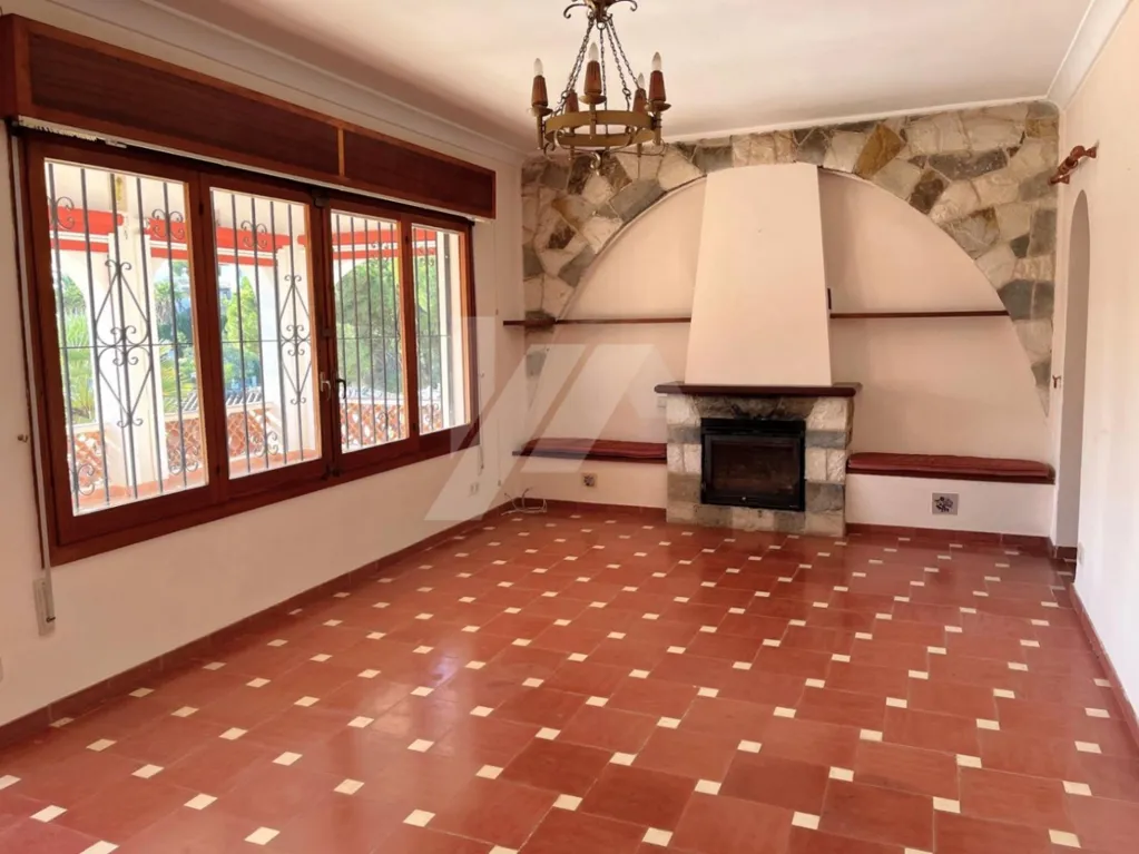 Séjour - Traditional Villa with Large Plot in Cala Advocat
