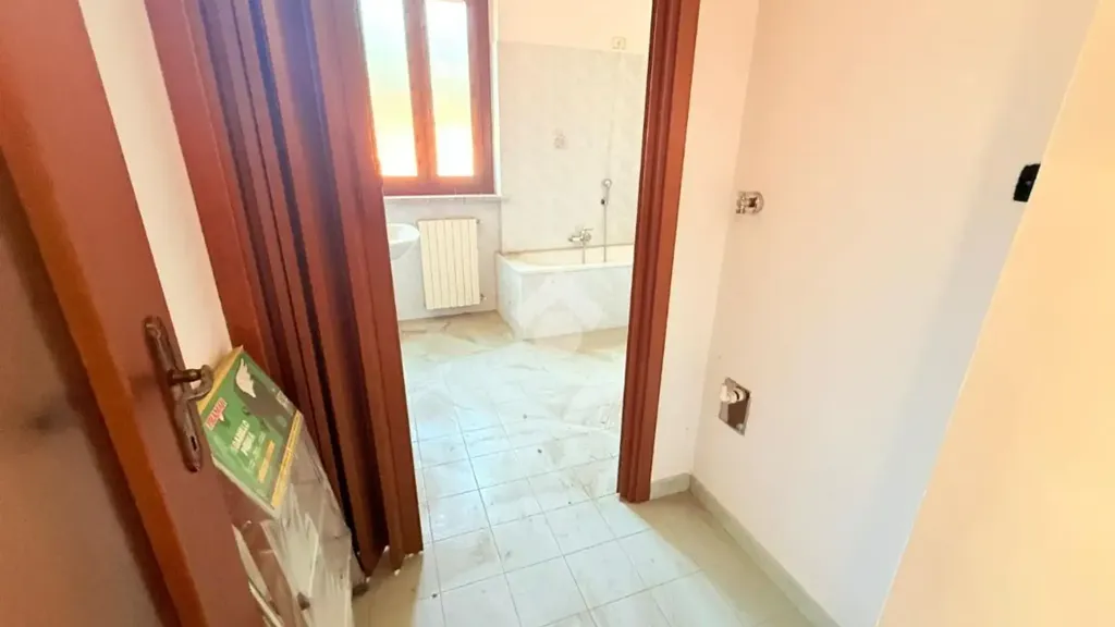 Salles de bain - Apartment with Three Balconies in Lanzo Torinese