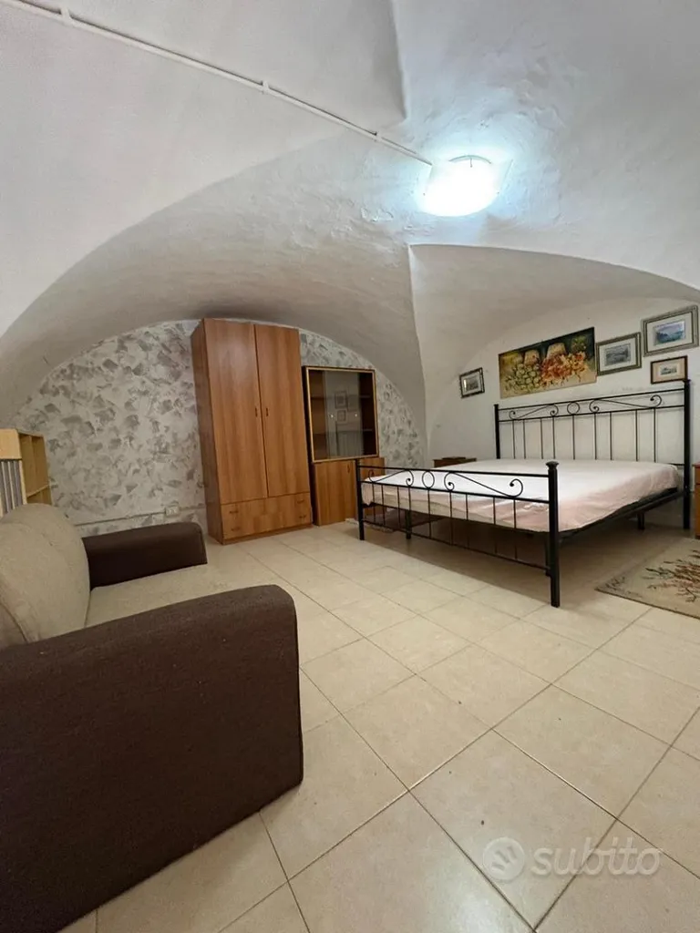 Chambres - Rented Apartment with Balcony in Catania