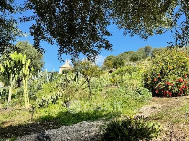 Aed - Rustic Farmhouse with Private Garden in Modolo