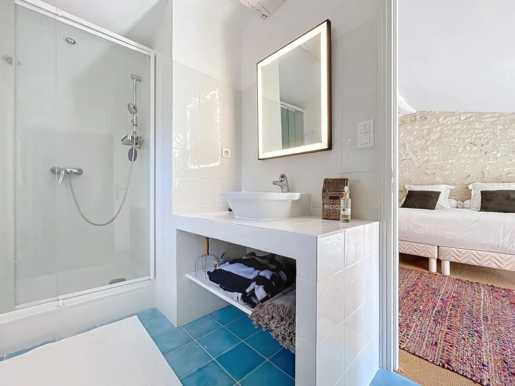 Bathrooms - Charentaise House with Pool near Royan