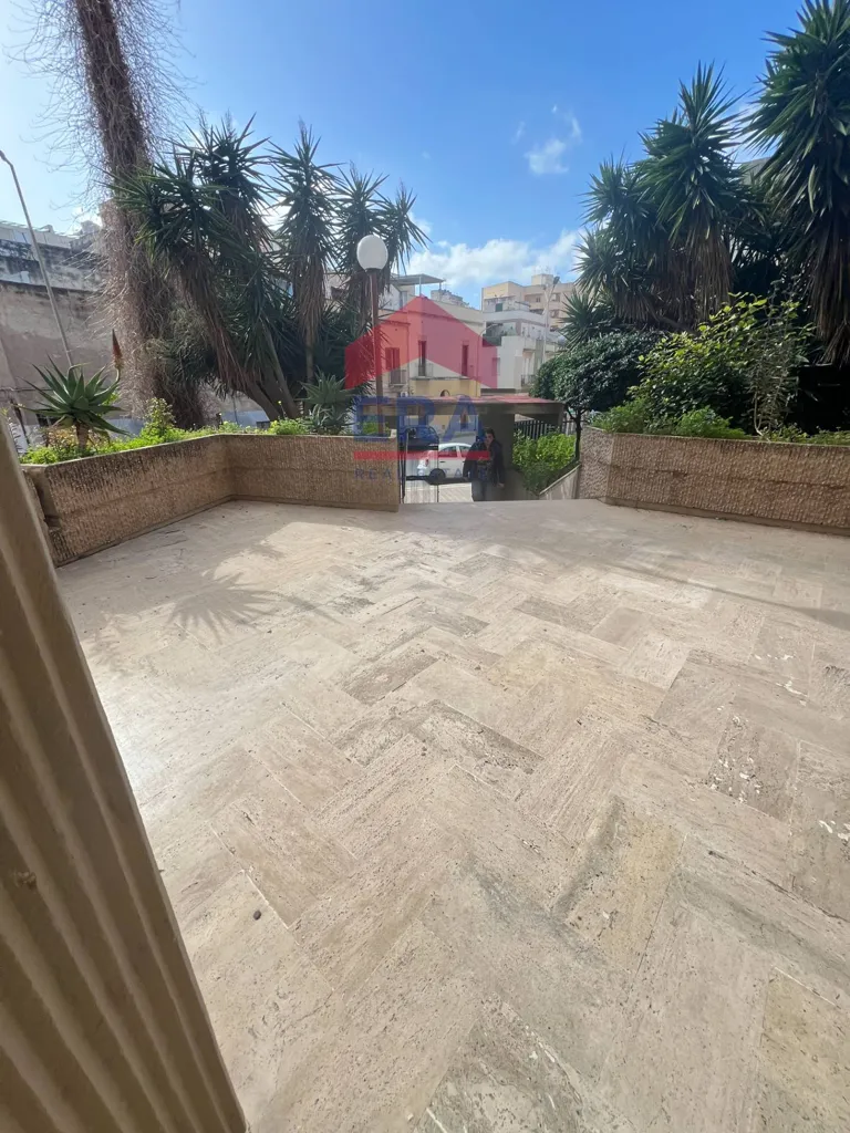 Terrazza - Adaptable Ground Floor Apartment in Erice