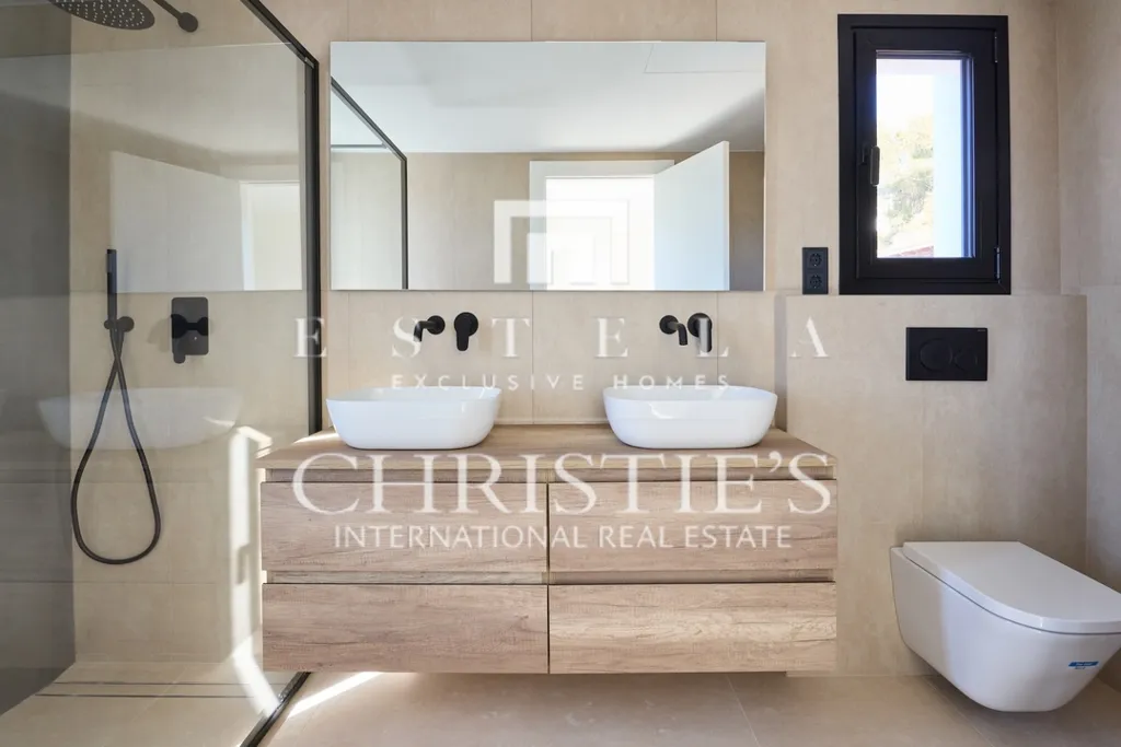 Vannitoad - Renovated House with Pool in Santa Eulalia