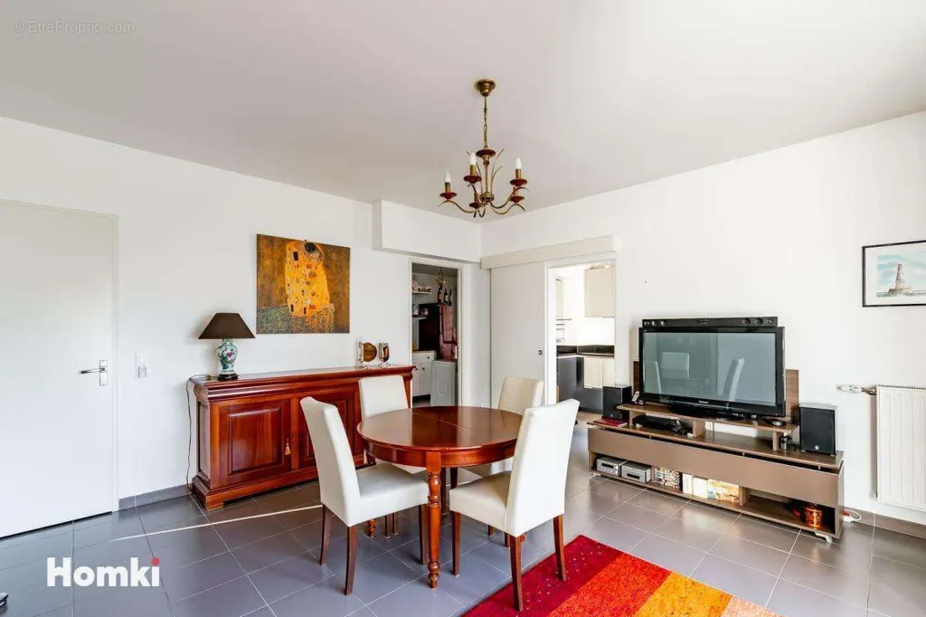 Söögituba - Apartment with Terrace in Bordeaux Lac