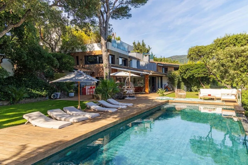Piscine - Double Villa avec Vue Mer et Rooftop Piscine à Cavalaire-sur-Mer