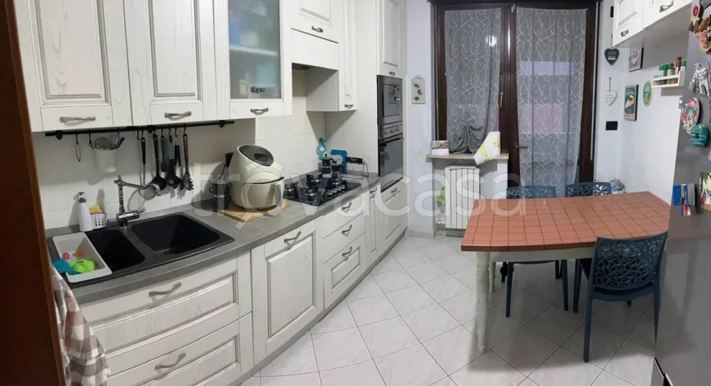 Cuisine - Apartment with Balconies in Nichelino
