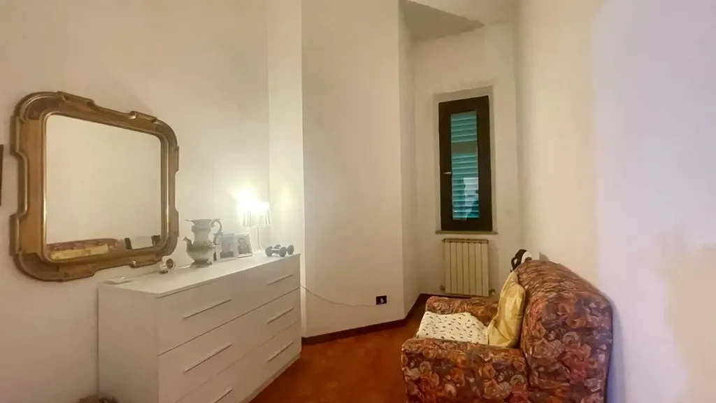 Chambres - Apartment with Cellar near Stadio, Montevarchi