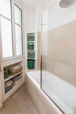 Vannitoad - Haussmannian Flat with Balcony in Paris 75007