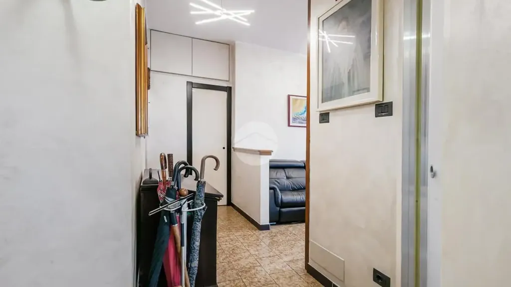 hallway_entrance