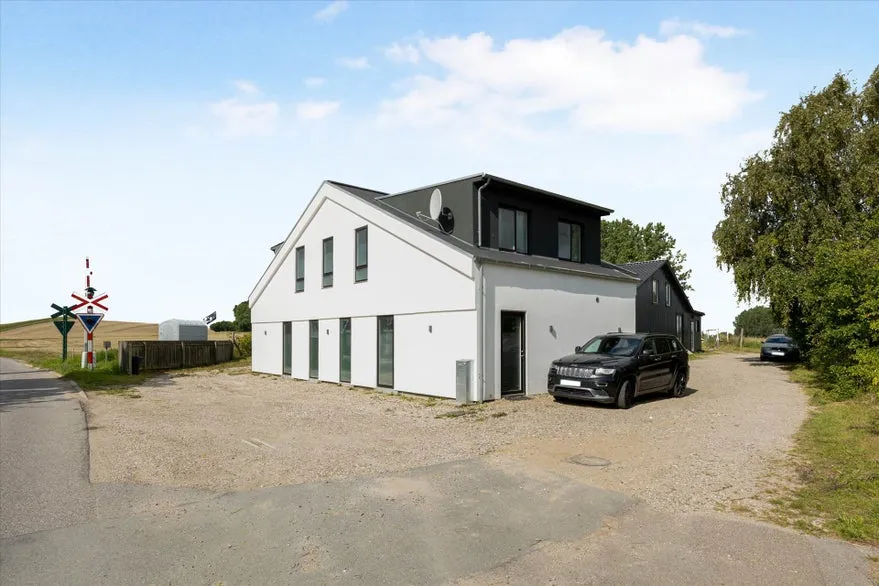 Välivaade - Modern Office with Storage in Klippinge