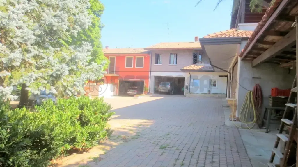 Välivaade - Terraced Villa with Garden in Montecchio Maggiore
