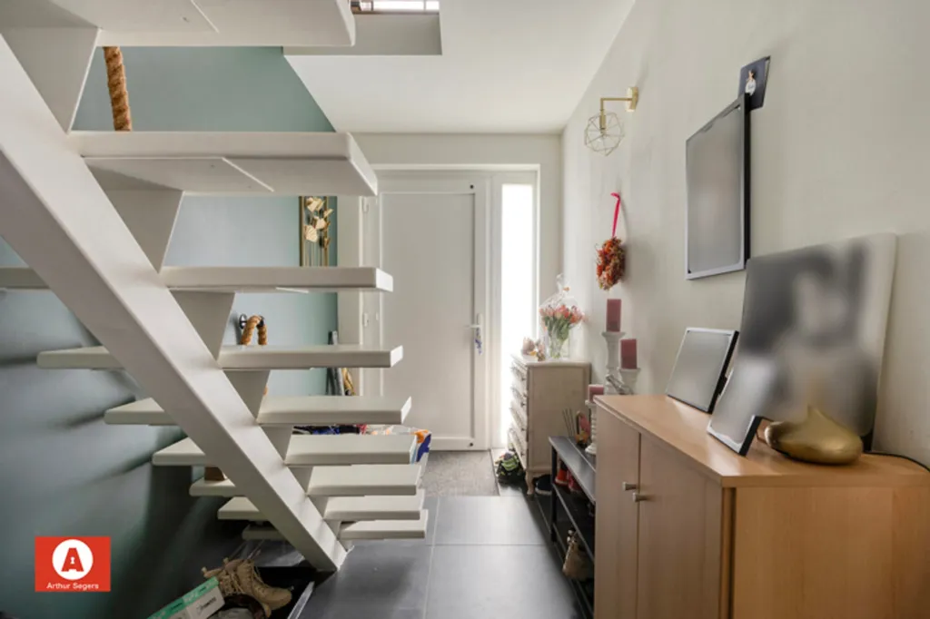 Toad - Energy-Efficient Half-Open Building in Peizegem