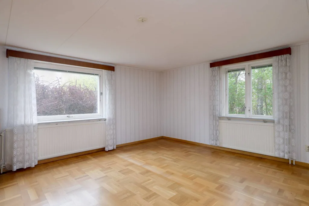 Chambres - Charming Villa with Large Garden in Generous Location