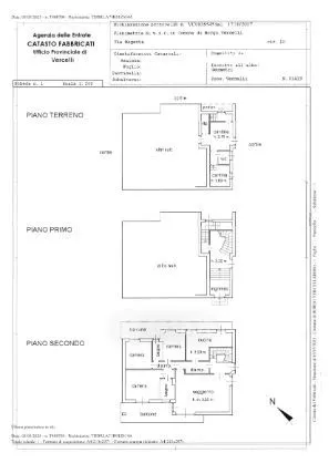 Triplex Villa with Pool in Borgo Vercelli