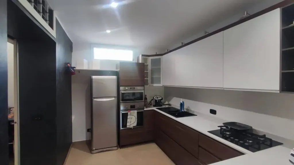 Köök - Modernised Two-Bedroom Apartment in Messina