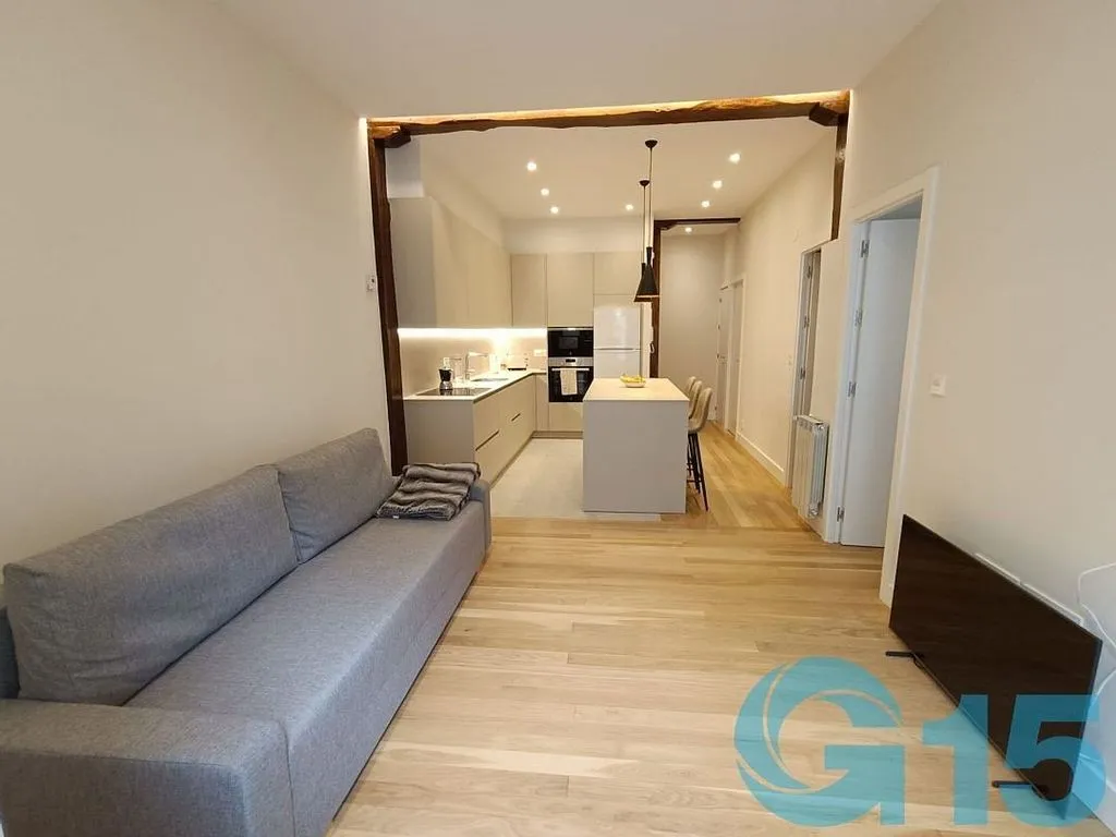 Apartment with Balcony in Central San Sebastián