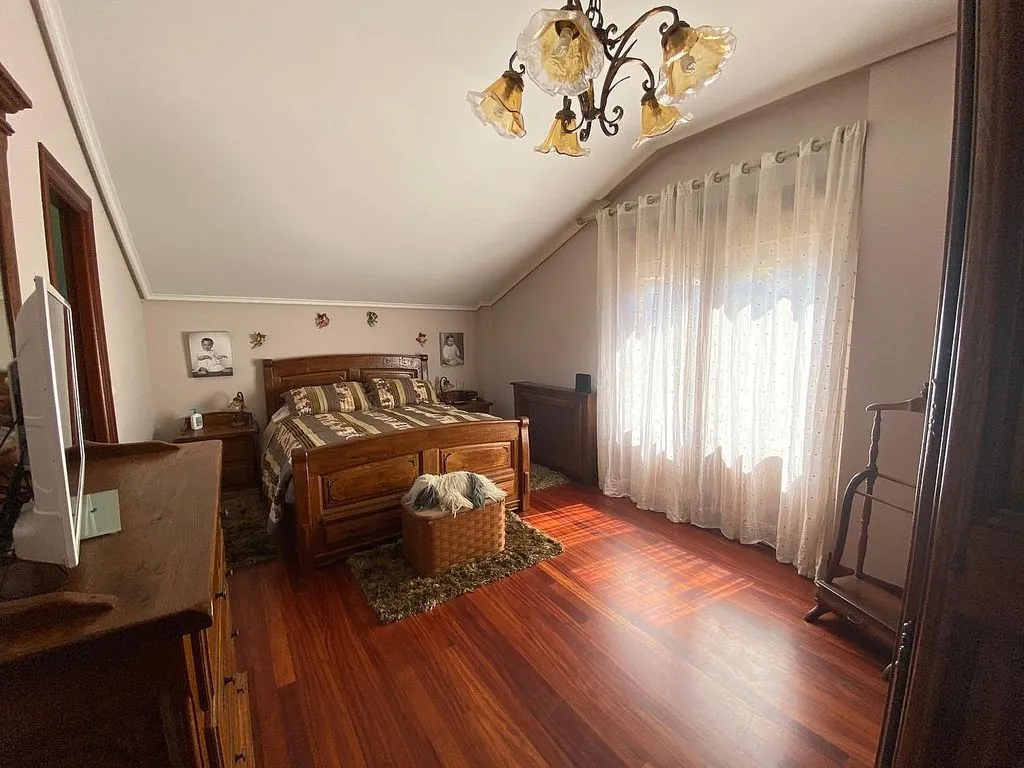 Bedrooms - Chalet with Pool and Terraces in Islares