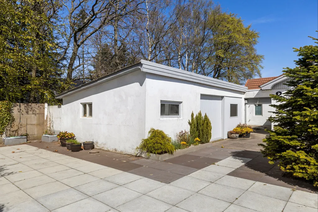 Aed - Updated Villa with Sea View in Sæby