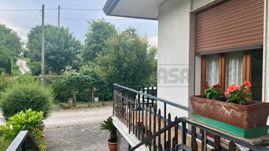 Balcon - Villa with Secure Vault in Vo'
