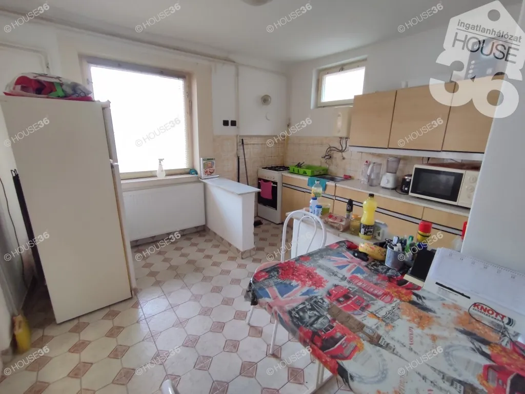 Cucina - Family House with Separate Units in Kecskemét