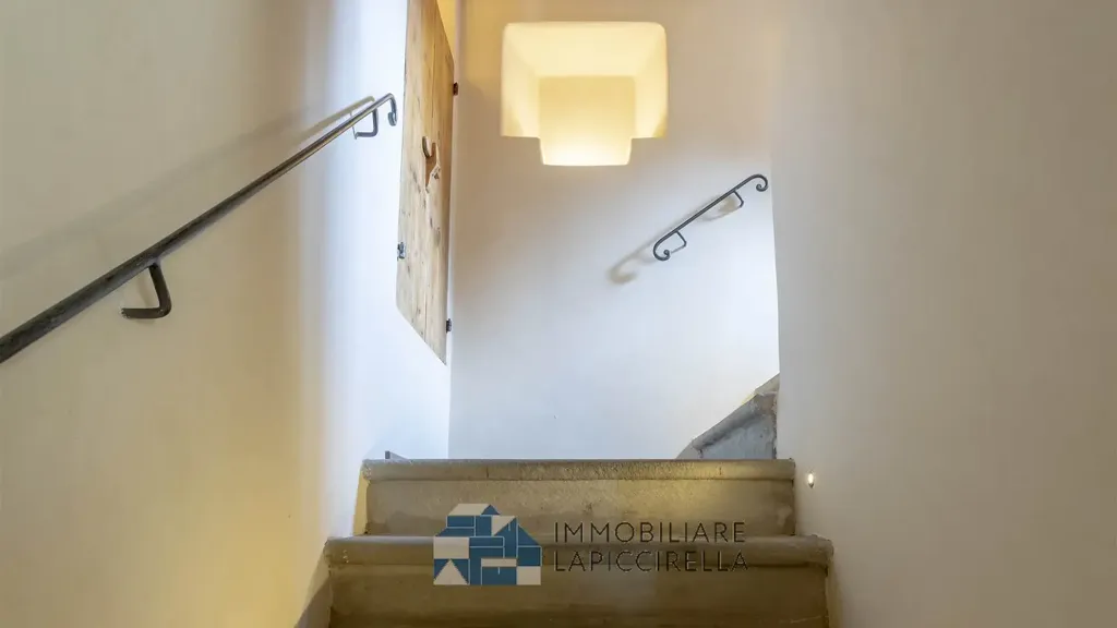 Pièces - Conservatively Reworked Villa with Olive Grove in Settignano