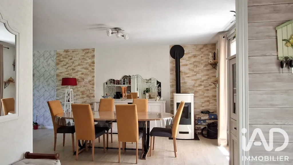 Sala da pranzo - Detached House with Garden in Sarras