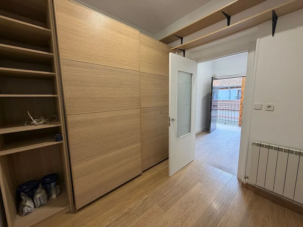 Rooms - 2-Bedroom Flat in Corrala, Malasaña