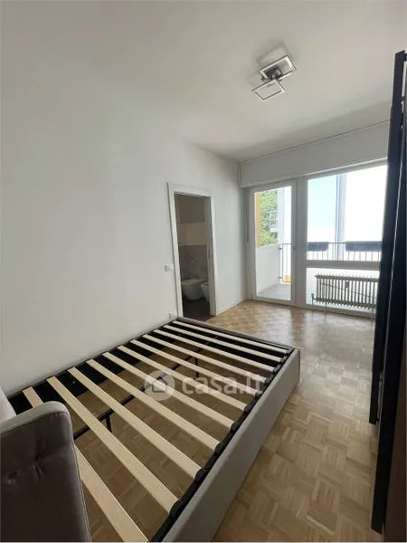 Chambres - Rented Duplex with Balcony in Trento