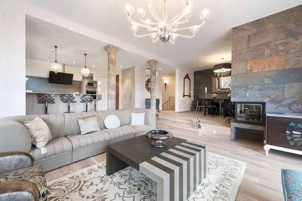 Elutuba - Luxury Villa with Sea View in Blanes