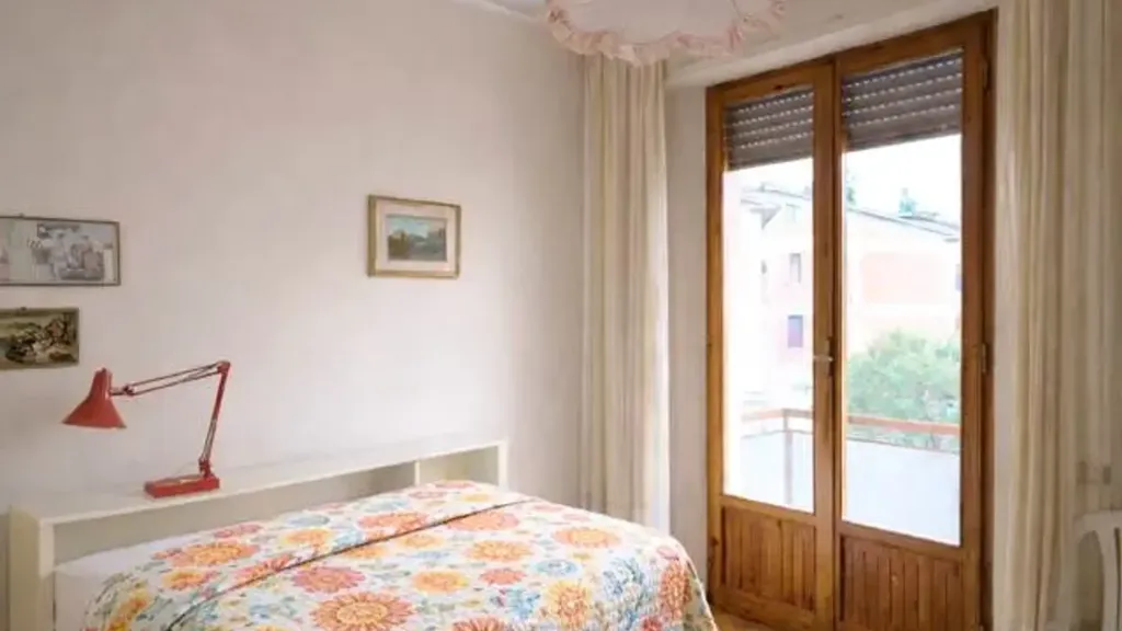 Chambres - Five-Bedroom Apartment with Balcony in Siena