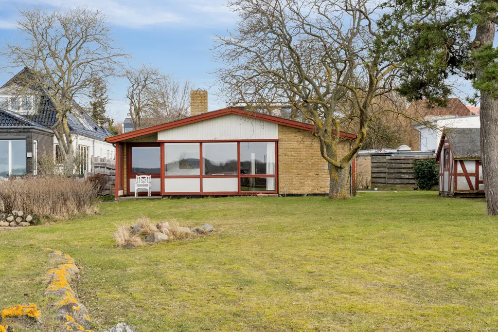 Giardino - Villa with Waterfront Access in Roskilde