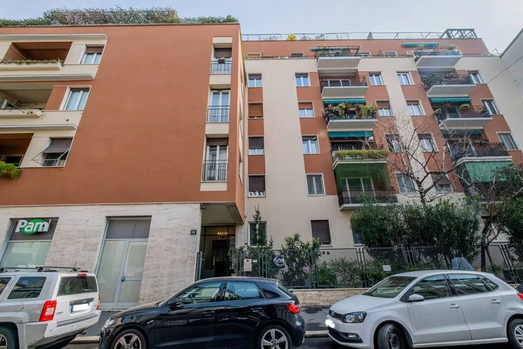 Exterior - Luxury Flat to be Restructured in Milan