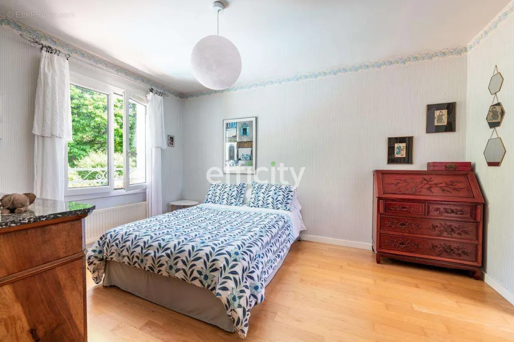Magamistoad - House with Pool in Saint Rambert le Haut