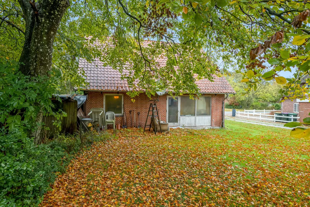 Aed - Fenced Villa with Garden in Højer
