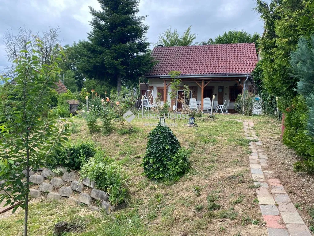 Garden - Weekend Cottage with Garden in Pogány