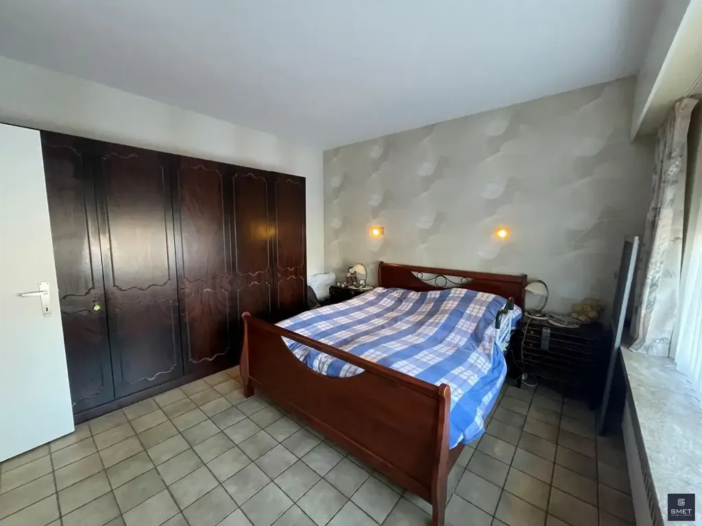 Chambres - Maison avec garage et jardin près du bois