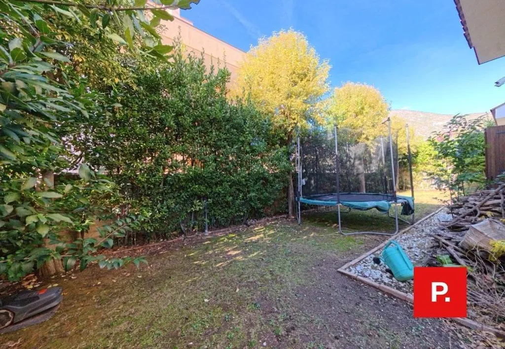 Jardin - Terraced Villa with Private Garden in Caserta