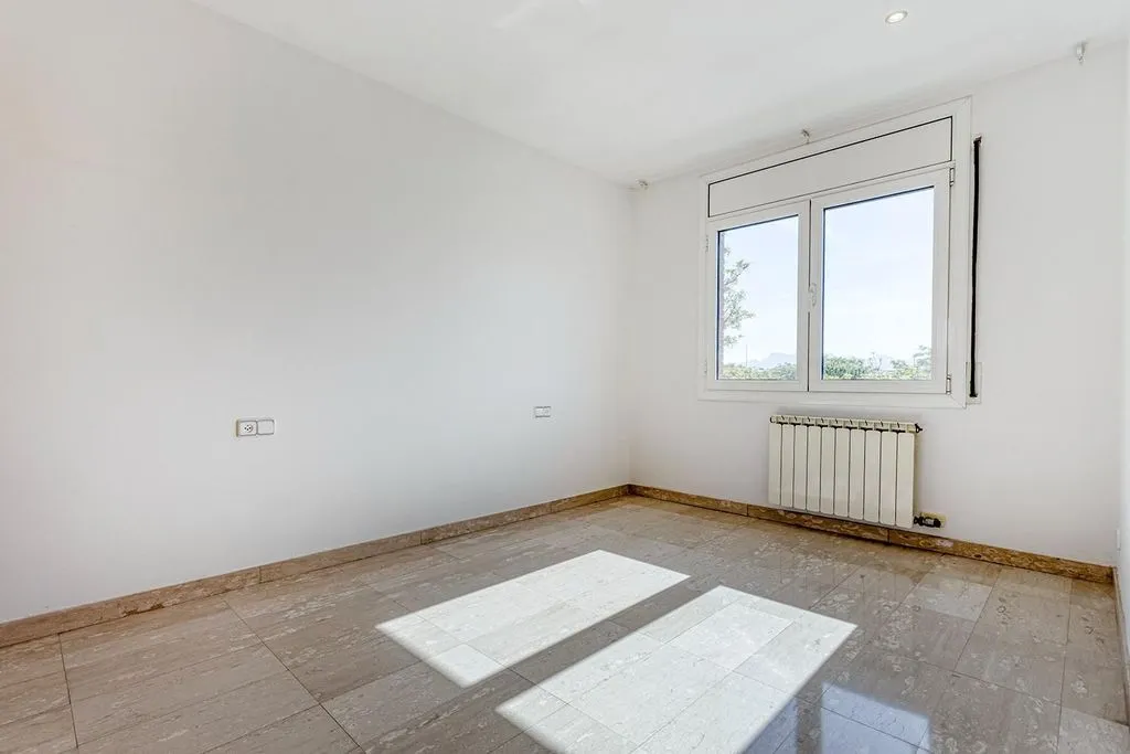 Rooms - Luxury Detached House with Terrace in Igualada