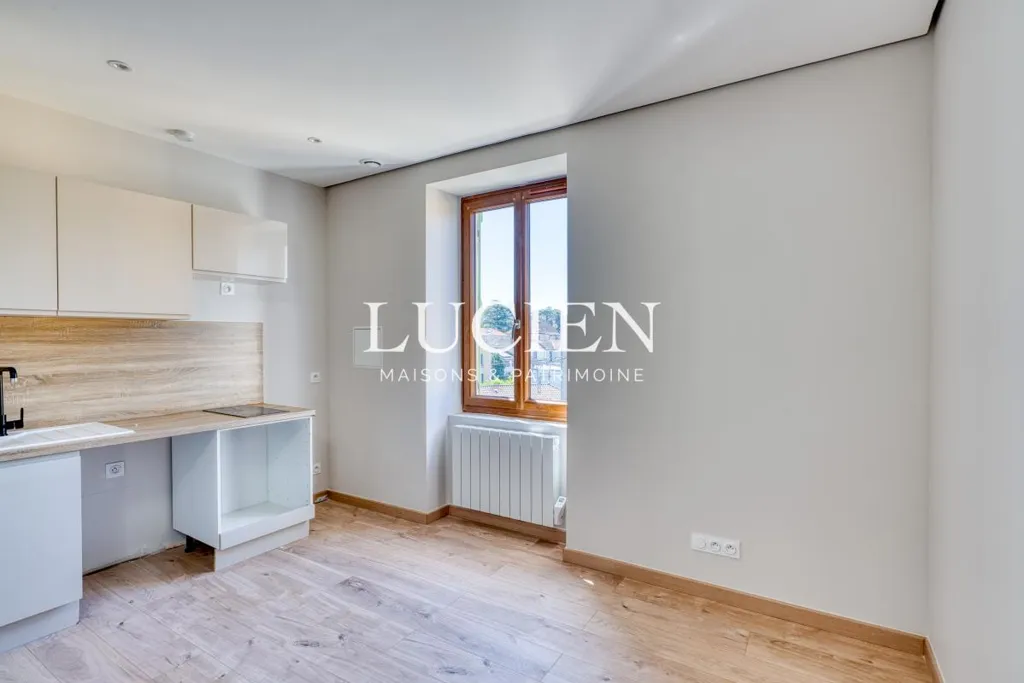 Köök - Renovated Duplex with Parking in Tassin Centre
