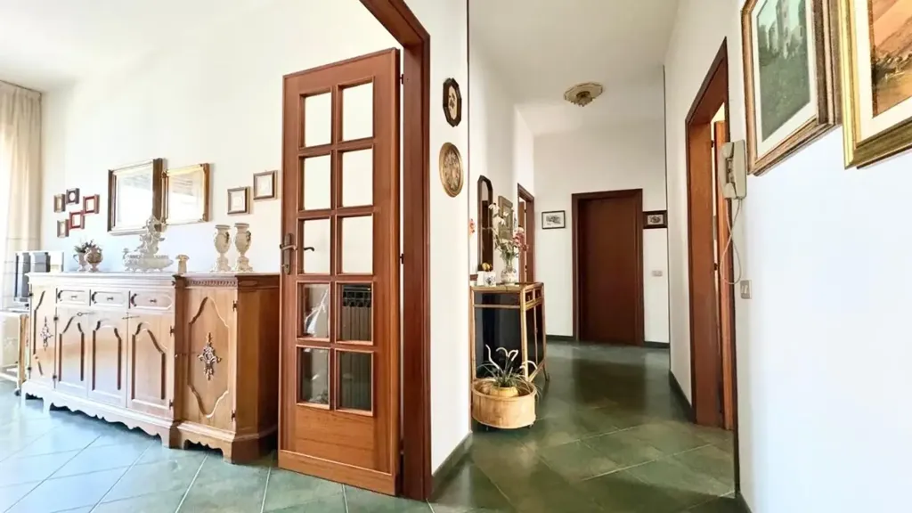Ingresso - Apartment with Terraces in Sovigliana, Vinci
